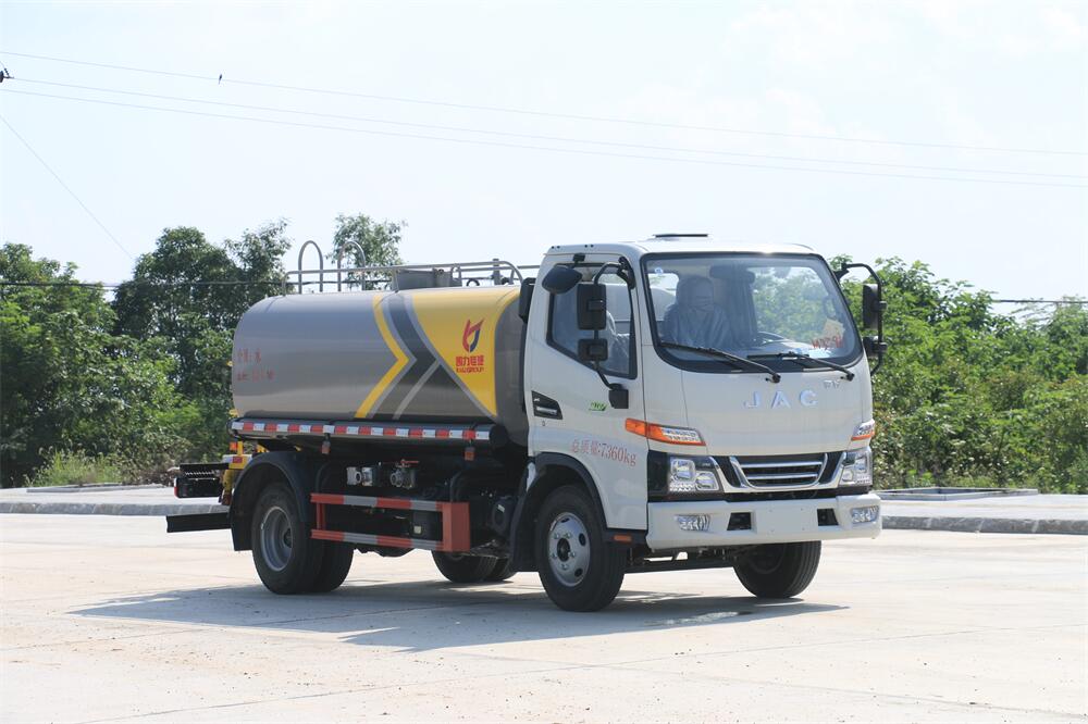 5噸灑水車(chē)-江淮國(guó)六5立方灑水車(chē)廠家價(jià)格